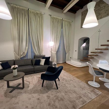 Elegante Appartamento Borgo San Jacopo Florence Luaran gambar