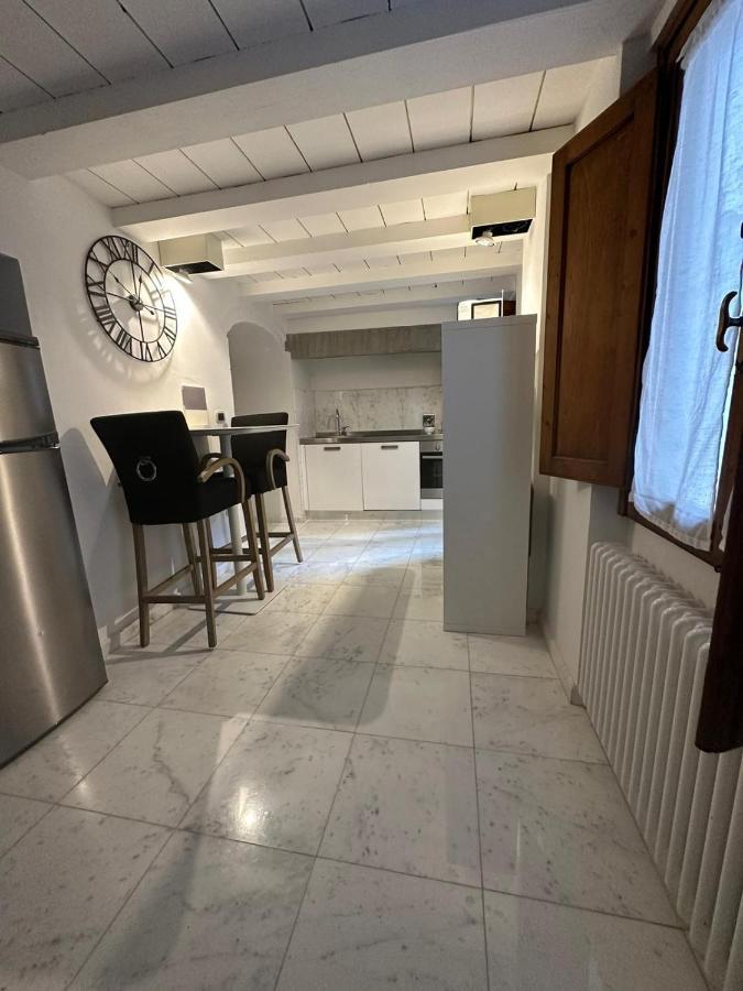 Elegante Appartamento Borgo San Jacopo Florence Luaran gambar
