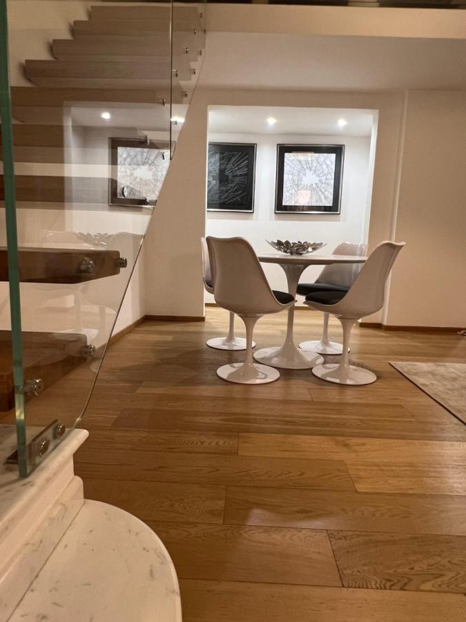 Elegante Appartamento Borgo San Jacopo Florence Luaran gambar